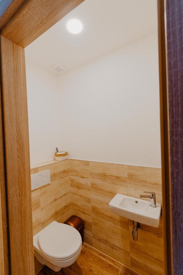 Apartmany Zara โนวาเลสนา ภายนอก รูปภาพ