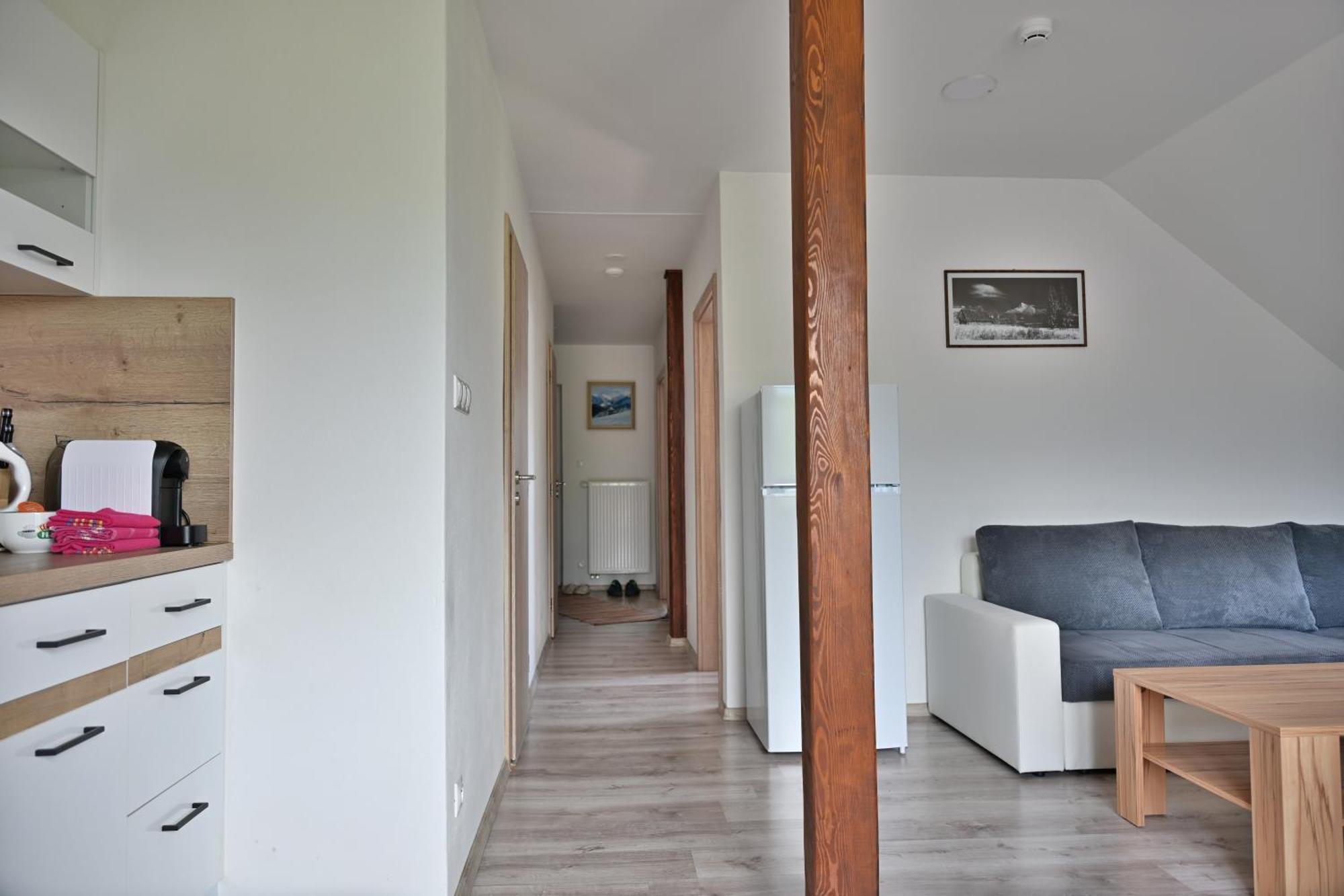 Apartmany Zara โนวาเลสนา ภายนอก รูปภาพ