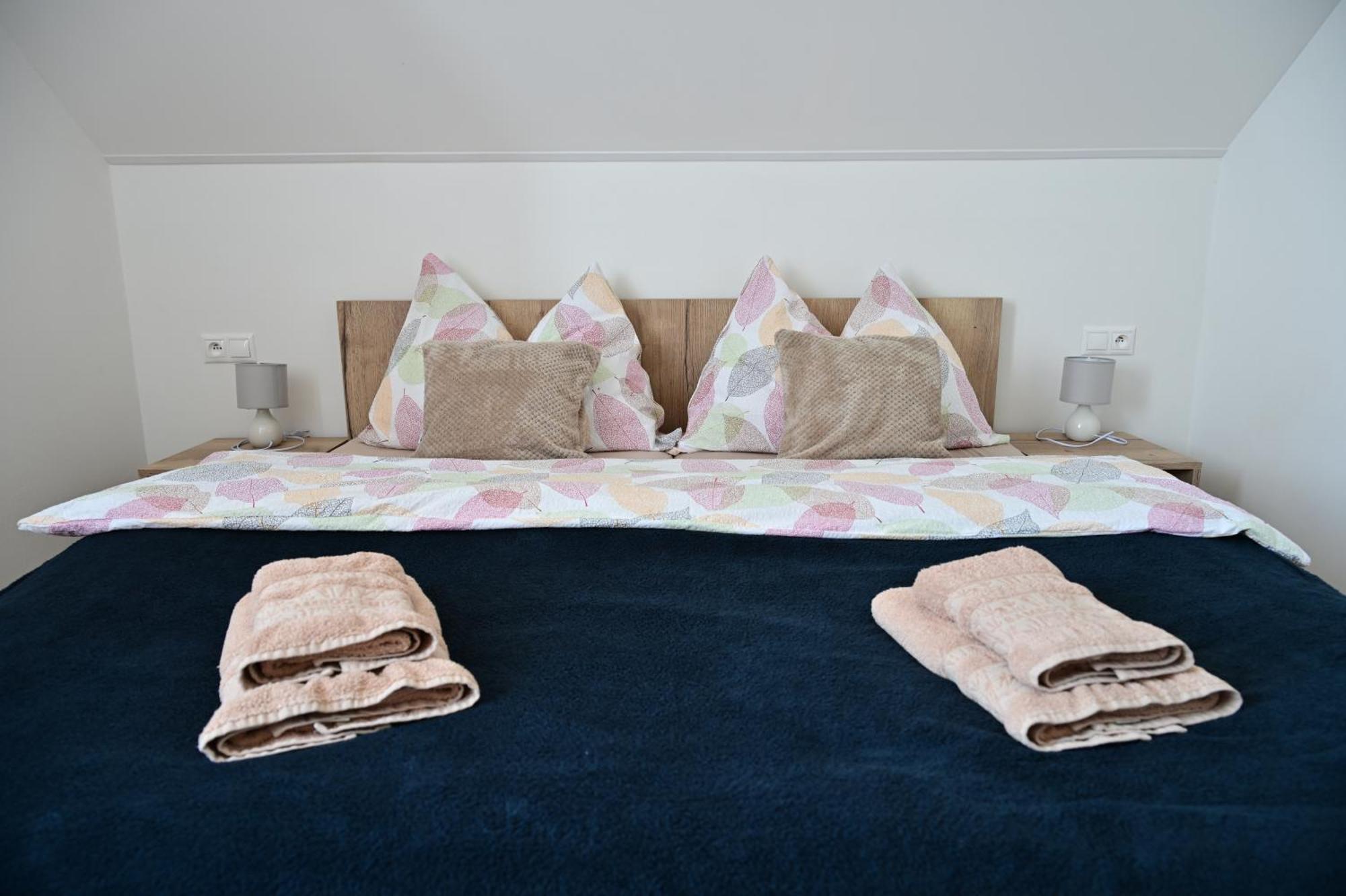 Apartmany Zara โนวาเลสนา ภายนอก รูปภาพ